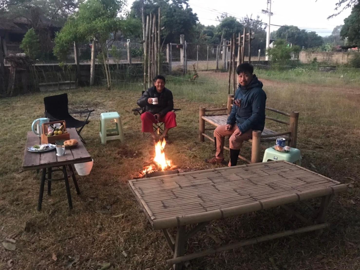 Amando_Tent Hotell Phayao Eksteriør bilde